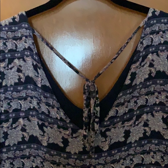 Never worn Forever 21 long sleeve flowy dress - Picture 3 of 5